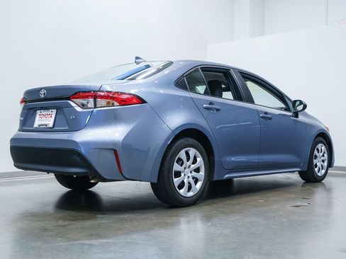 Used 2024 Toyota Corolla LE FWD image 9