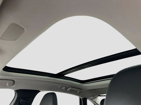 New 2025 Volvo S90 T8 Ultra image 21