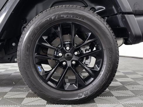 Used 2023 Jeep Wrangler Unlimited Sahara w/ Cold Weather Group image 16