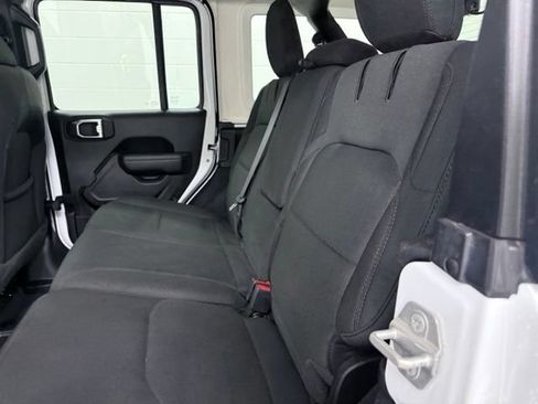 Used 2023 Jeep Wrangler Unlimited w/ Cold Weather Group AWD/4WD image 22