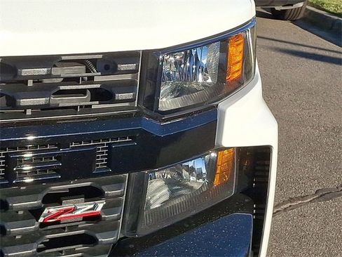 Used 2022 Chevrolet Silverado 1500 Custom Trail Boss w/ Safety Confidence Package image 9