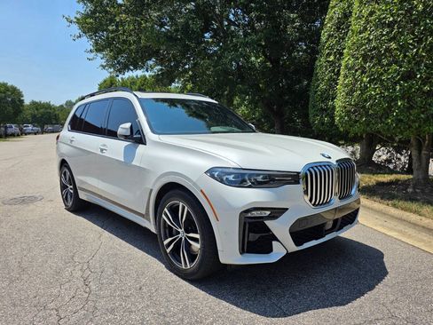Used 2020 BMW X7 xDrive40i w/ M Sport Package AWD/4WD image 7