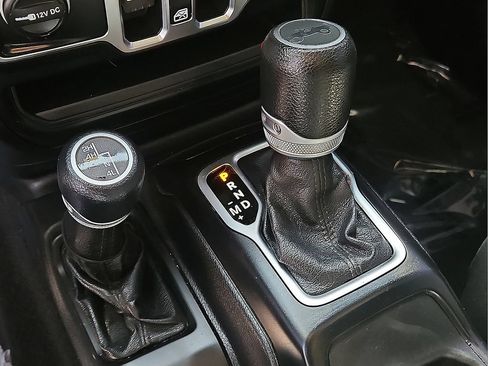 Used 2020 Jeep Wrangler Unlimited Sport S AWD/4WD image 25