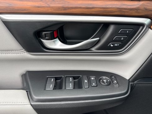 Used 2022 Honda CR-V Touring image 27
