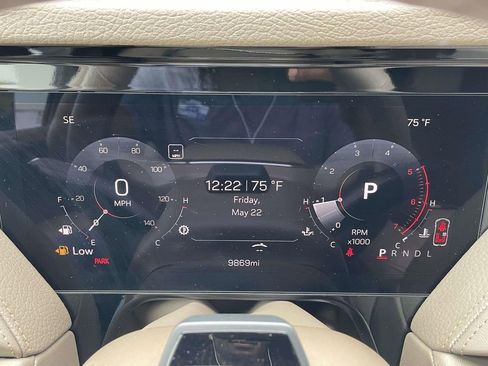 Used 2025 GMC Yukon Denali w/ Denali Reserve Package RWD image 20