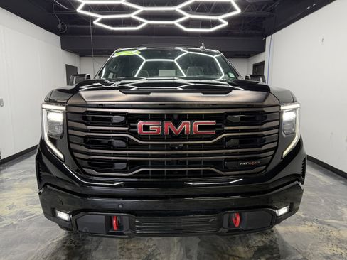 Used 2022 GMC Sierra 1500 AT4X image 7