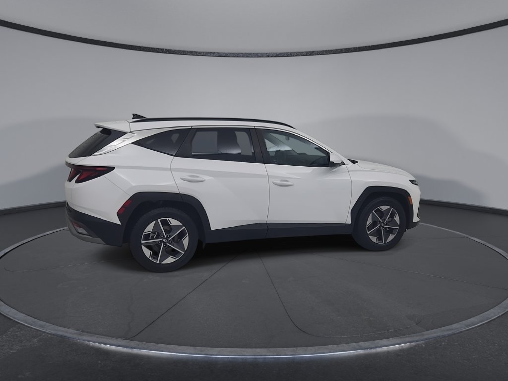 Used 2025 Hyundai Tucson SEL FWD image 19