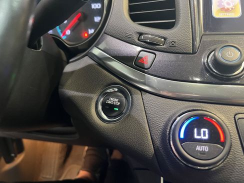 Used 2018 Chevrolet Impala LT w/ LT Convenience Package FWD image 20