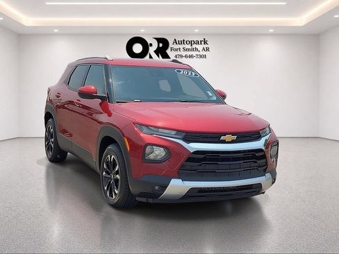 Used 2023 Chevrolet TrailBlazer LT w/ Convenience Package FWD image 1