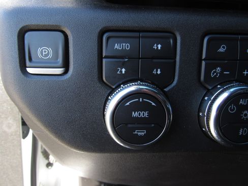 Used 2023 GMC Sierra 1500 SLT w/ SLT Premium Plus Package image 26