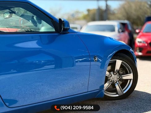 Used 2009 Nissan 370Z Touring image 8