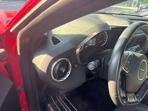 Used 2020 Chevrolet Camaro LT w/ RS Package RWD image 29