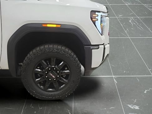Used 2025 GMC Sierra 2500 AT4 AWD/4WD image 21