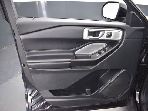 Used 2020 Ford Explorer ST w/ ST Street Pack image 11