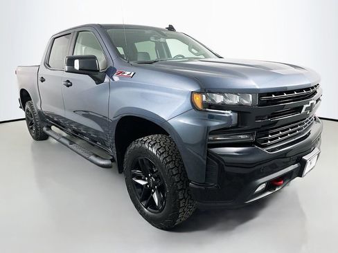 Used 2021 Chevrolet Silverado 1500 LT Trail Boss w/ Convenience Package II AWD/4WD image 3
