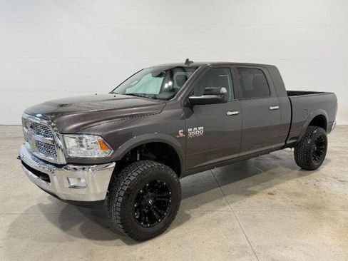 Used 2014 RAM 3500 Laramie AWD/4WD image 2