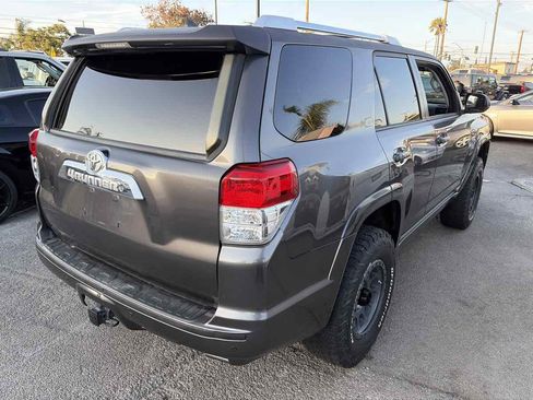 Used 2012 Toyota 4Runner SR5 w/ Convenience Pkg AWD/4WD image 4
