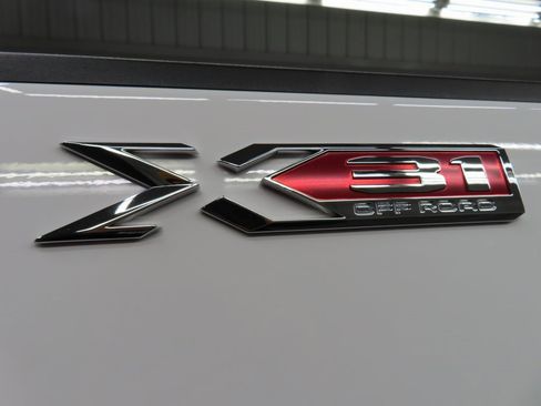 Used 2024 GMC Sierra 3500 SLE w/ SLE Convenience Package image 51