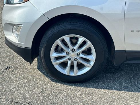 Used 2021 Chevrolet Equinox LT image 11