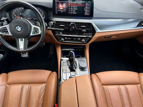 Used 2023 BMW M550i xDrive image 14