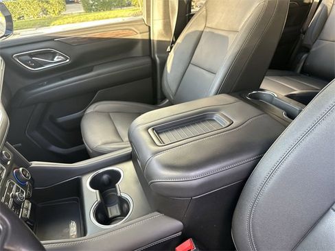 Used 2022 Chevrolet Tahoe LT w/ Luxury Package image 24