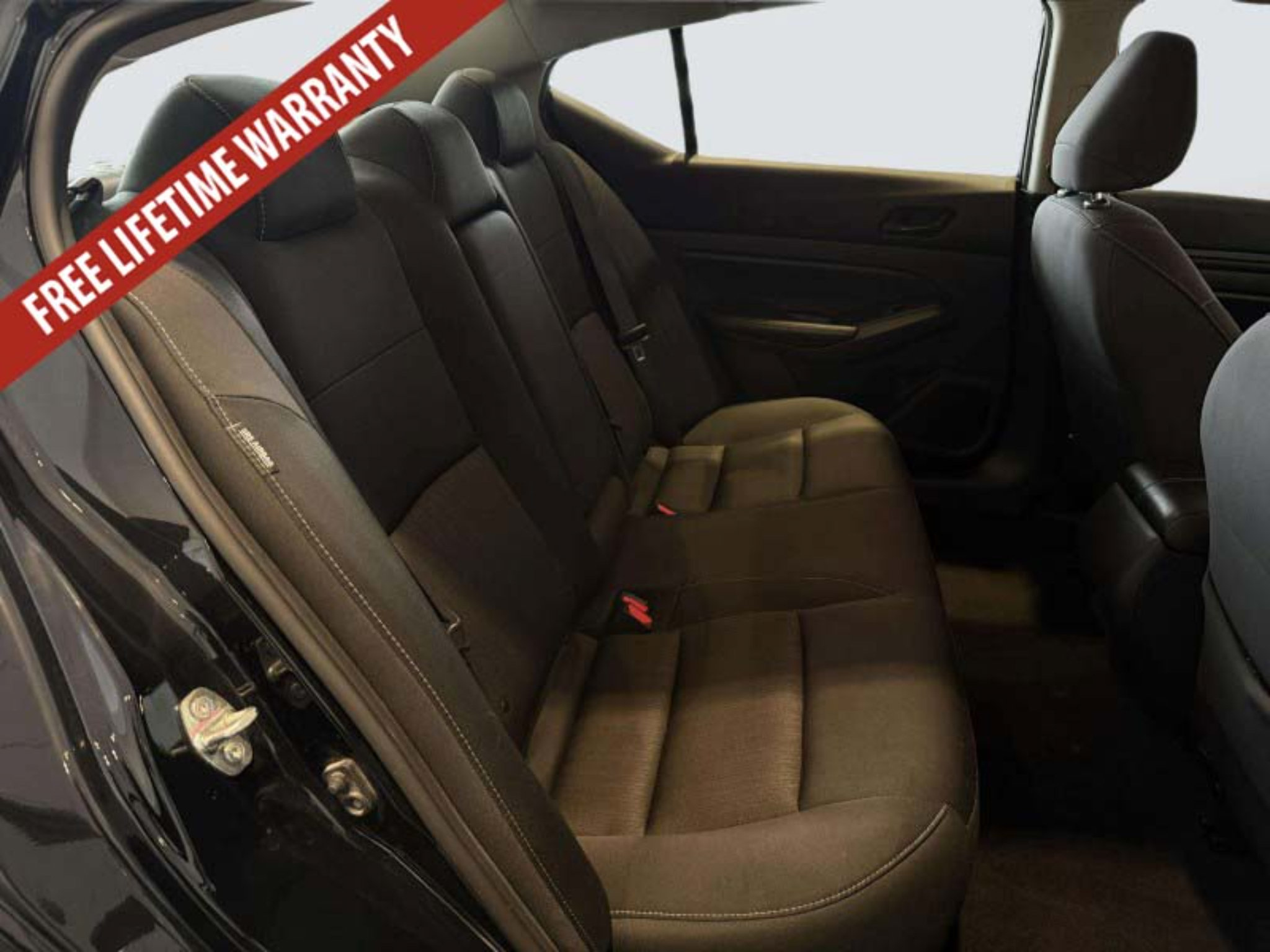 Used 2024 Nissan Altima 2.5 SV FWD image 30