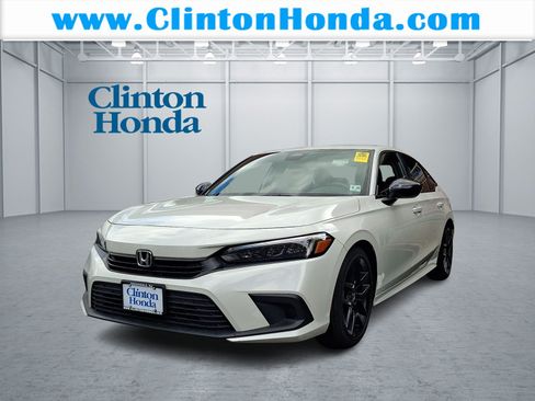 Certified 2024 Honda Civic Sport image 1