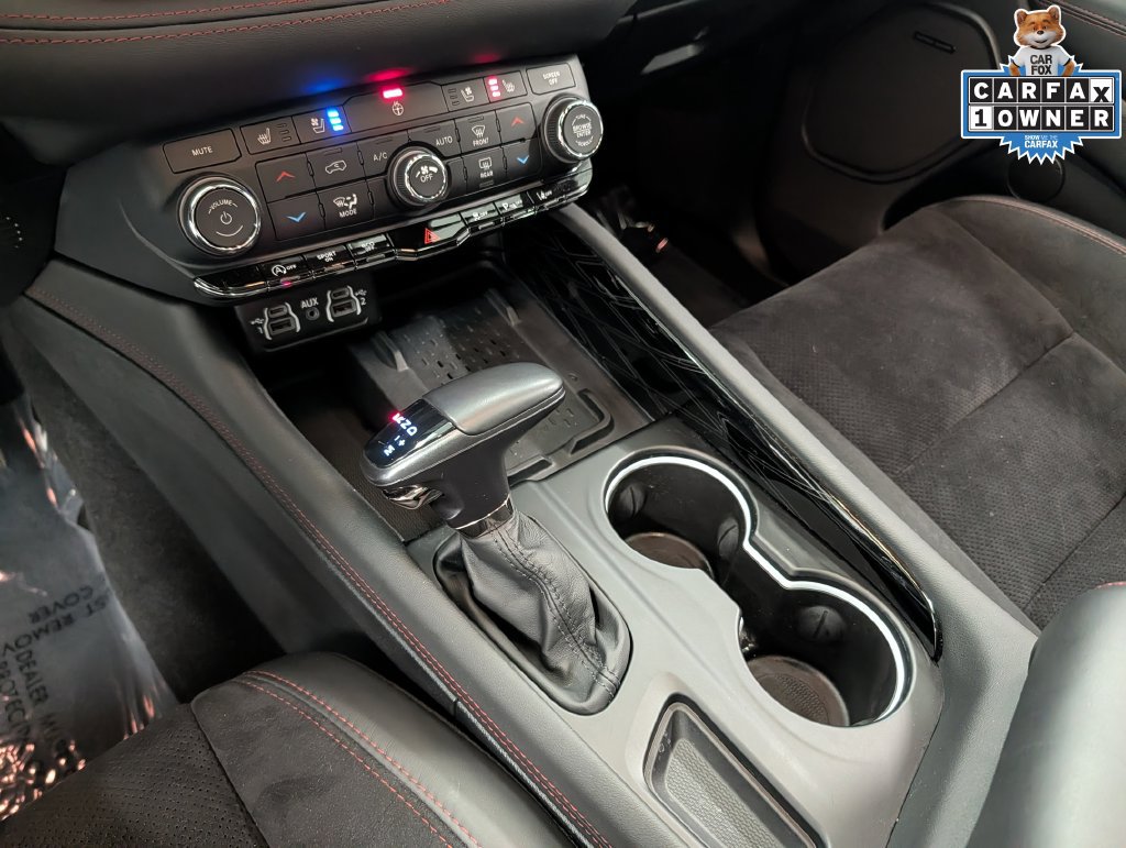 Used 2025 Dodge Durango GT AWD/4WD image 16
