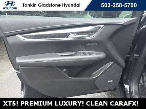 Used 2021 Cadillac XT5 Premium Luxury image 8