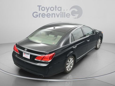 Used 2011 Toyota Avalon Limited FWD image 25