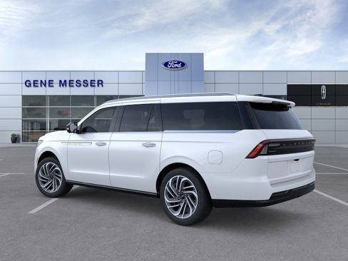 New 2026 Lincoln Navigator L Reserve AWD/4WD image 25