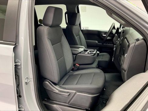 Used 2024 Chevrolet Silverado 1500 Custom image 6