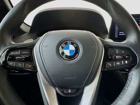 Used 2023 BMW 530i xDrive 530i xDrive w/ Premium Package image 11