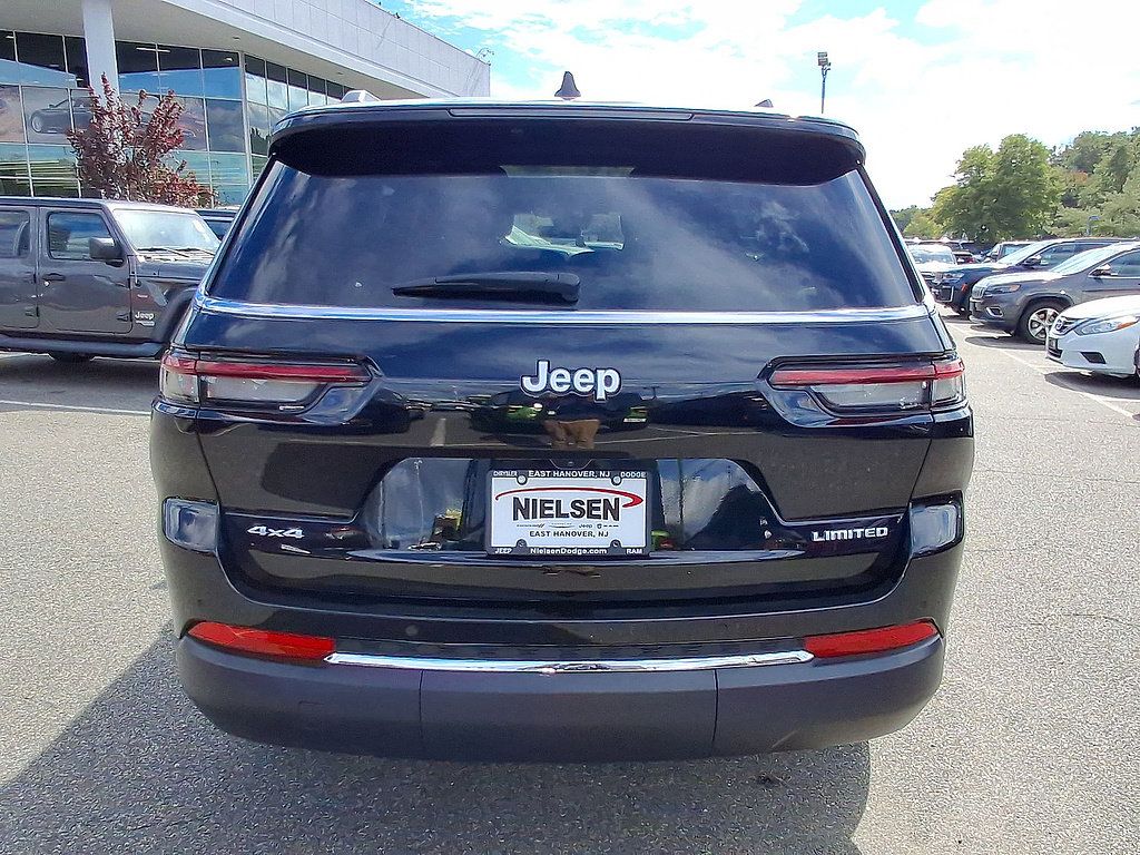 Used 2025 Jeep Grand Cherokee L Limited AWD/4WD image 29