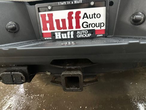 Used 2011 Ford F250 XLT w/ Snow Plow Prep Pkg image 6