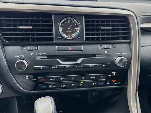 Used 2019 Lexus RX 350L AWD image 12