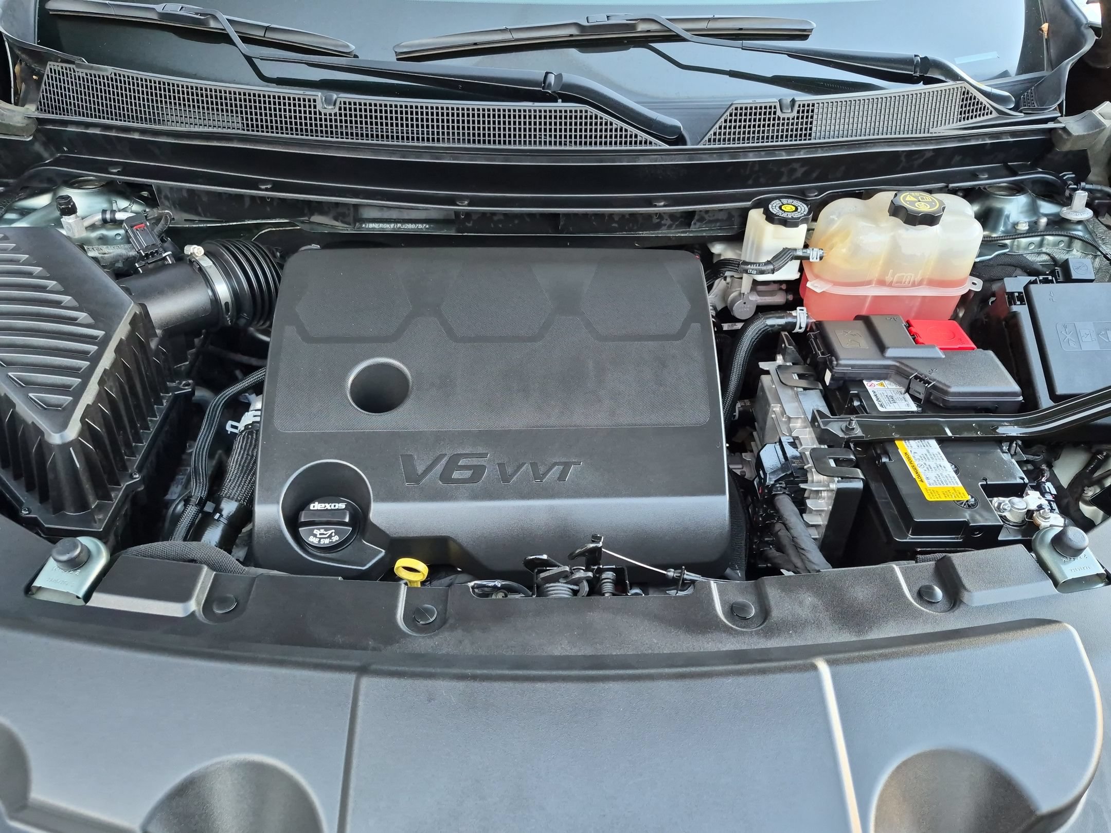 Used 2023 Chevrolet Traverse LT FWD image 29