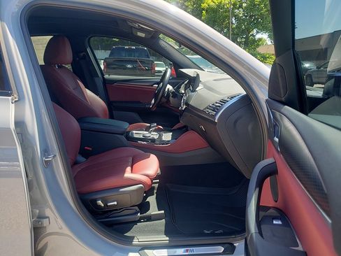 Used 2023 BMW X4 xDrive30i w/ M Sport Package AWD/4WD image 19