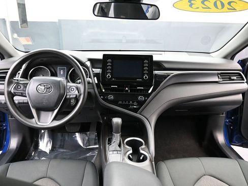 Used 2023 Toyota Camry LE image 12