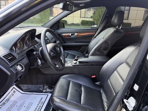 Used 2011 Mercedes-Benz C 300 4MATIC Sedan image 12