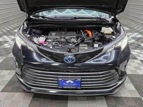 Used 2021 Toyota Sienna Limited AWD/4WD image 43