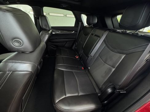 Used 2025 Cadillac XT5 Sportv w/ Technology Package AWD/4WD image 25