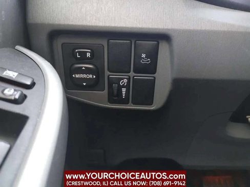 Used 2011 Toyota Prius Five image 13