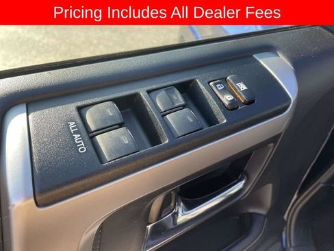 Used 2024 Toyota 4Runner SR5 AWD/4WD image 20