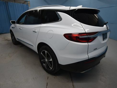 Used 2019 Buick Enclave Essence w/ LPO, Sport Appearance Package AWD/4WD image 37