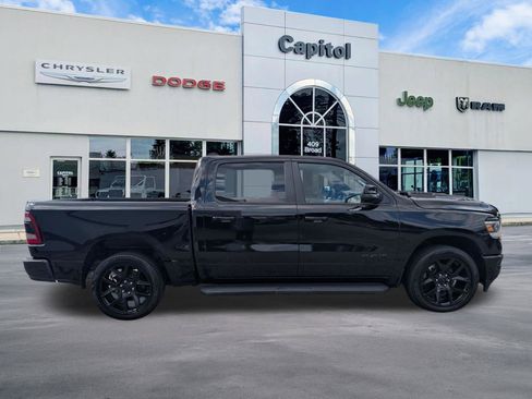 Used 2023 RAM 1500 Laramie AWD/4WD image 2