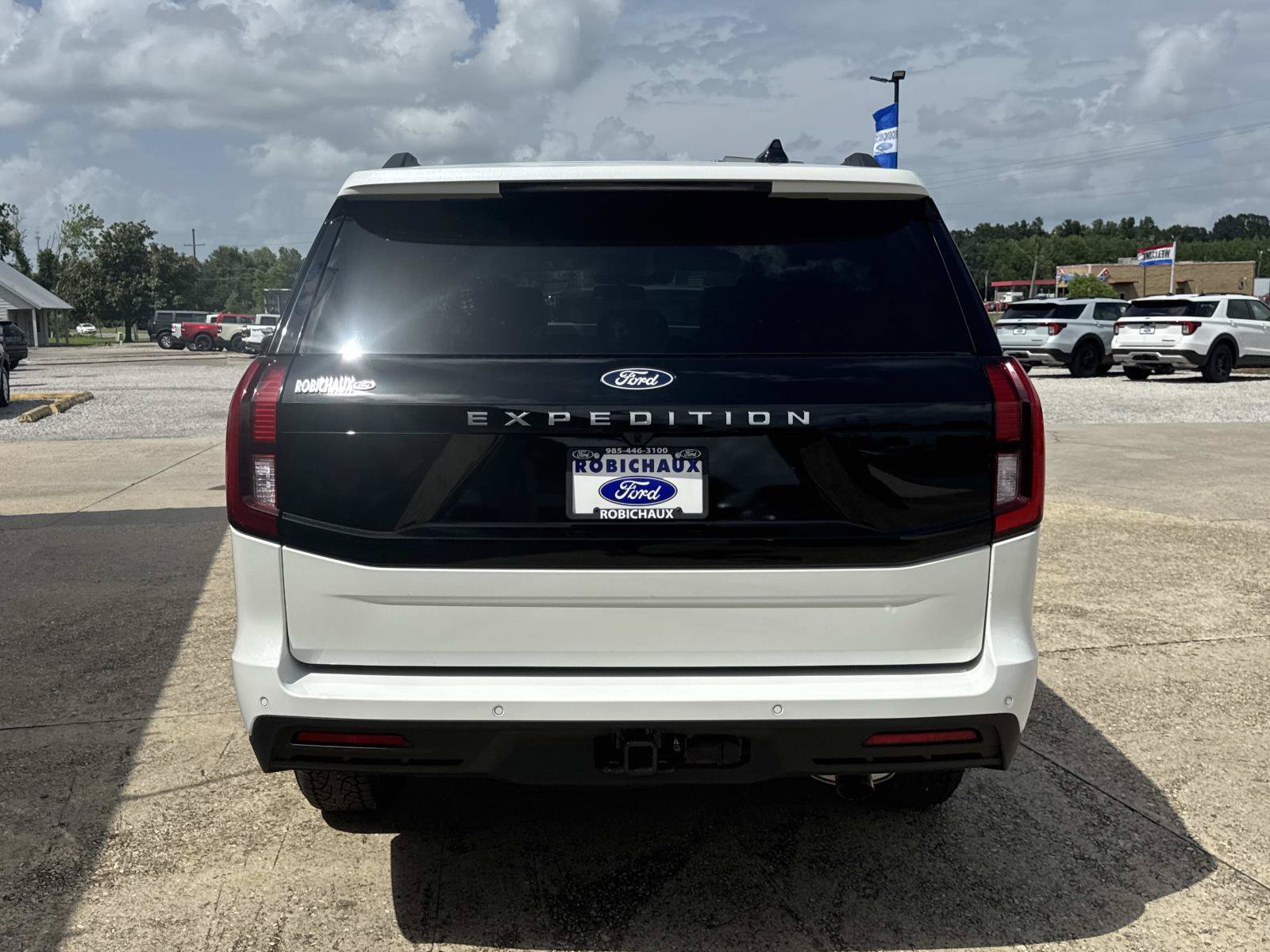 New 2027 Ford Expedition Active AWD/4WD image 5