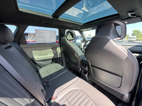 New 2027 Kia Seltos X-Line S w/ X-Line S Premium Package AWD/4WD image 14