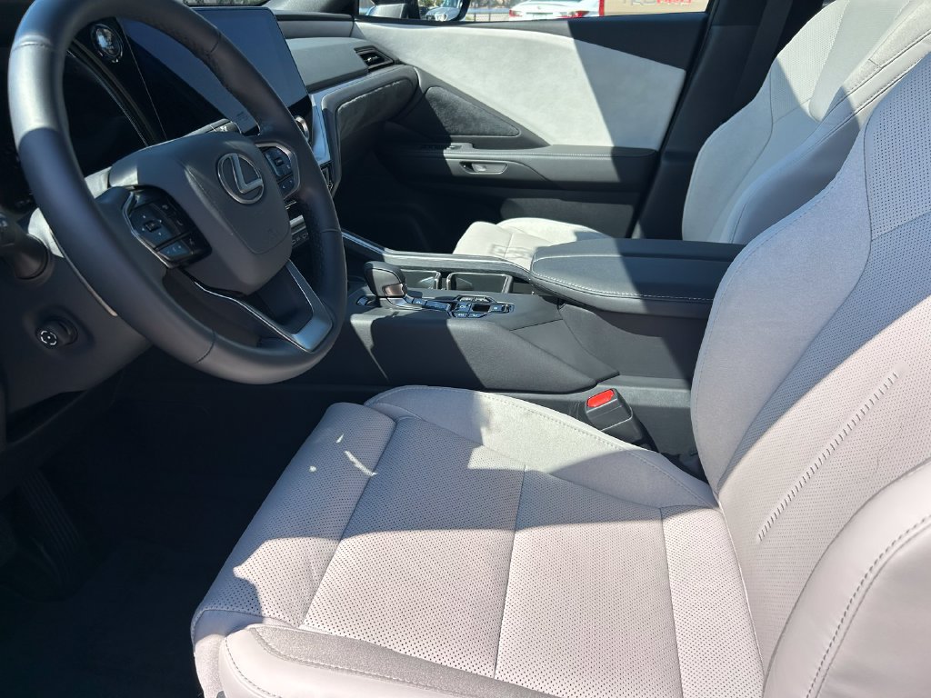 Used 2026 Lexus TX 350 AWD image 11