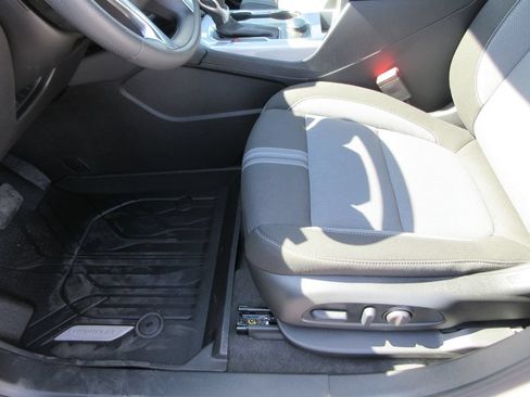 New 2026 Chevrolet Blazer LT w/ Convenience Package FWD image 19